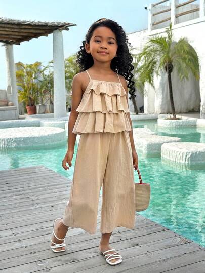 年轻女孩度假休闲时尚纯色圆领连体裤