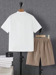 SHEIN 2 piezas Camisa con bolsillo parche y Pantalones cortos con cordón a rayas verticales para adolescentes; Ropa de primavera; Ropa para niños adolescentes; Chaquetas para adolescentes, primavera de vuelta al colegio