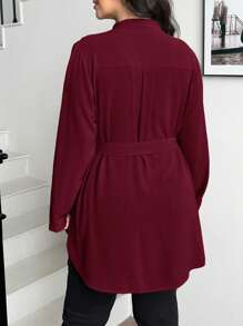 SHEIN Essnce 大码女式秋春休闲宽松长袖红色长衬衫、V 领衬衫、衬衫、纽扣衬衫、套装、女式工作衬衫、教师服装、返校、办公室服装、春季上衣