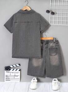 SHEIN Set de 2 piezas de camisa de manga corta de denim y pantalones cortos para niños preadolescentes