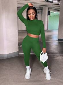 Slaydiva Solid Color Cropped T-Shirt And Leggings Sports Yoga Tight Two-Piece Set - Dark Green - View 1