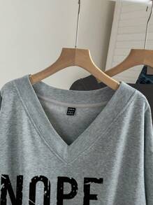 SHEIN LUNE 2pcs Plus Size V-Neck Loose "NOPE" Letter Print Sweatshirt, Suitable For Autumn/Winter