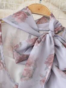 SHEIN Clasi Vestido con cuello en V y lazo delantero talla grande, vestido de fiesta elegante de mujer con estampado floral de estilo artístico, vestido largo de estilo chino, conjunto de ropa de relax para aliviar el estrés, ropa de estar en casa.
