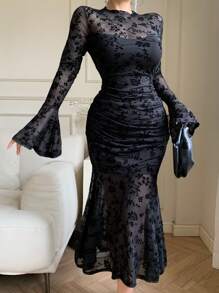 DAZY Vestido elegante de manga campana con estampado floral de longitud media para mujer, elegante, con volantes, vestido de manga larga para otoño - Negro - Ver 1