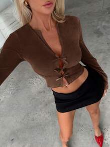 Aloruh Casual Solid Color Bowknot Decor Hollow-Out Crop Top - Brown - View 8