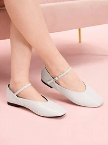 CUCCOO DOLLMOD 象牙色圆头软底芭蕾平底鞋，带一脚蹬，舒适一脚蹬休闲乐福鞋，适合女士 - 米色 - 查看 4