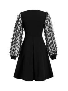 Ellevyn 黑色对比色拼接蝴蝶网眼覆盖长袖修身喇叭迷你连衣裙女士情人节装情人节连衣裙 - 黑色 - 查看 2