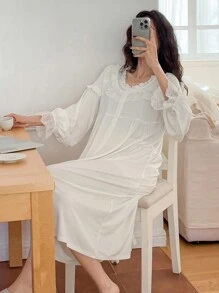 DAZY Solid Color Lace Patchwork Long Sleeve Loose Women's Nightgown Pajama - Beige - View 3
