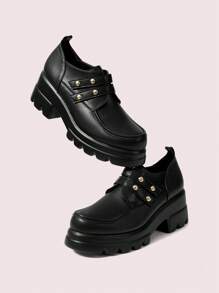 CUCCOO DOLLMOD 女士户外圆头坡跟厚底绣花面料水钻装饰时尚优雅日常及派对扣带黑色平底鞋