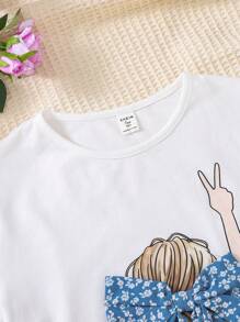 SHEIN Set de 2 piezas para adolescentes: Camiseta gráfica blanca de punto con acento de estampado floral diminuto y lazo, y falda larga con estampado floral diminuto, apropiada para vacaciones, ocio, fiestas, almuerzos, festivales de música.