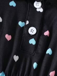 SHEIN Vestido negro de manga corta con estampado digital de corazones para bebé niña, apto para salidas, uso casual en casa y ocasiones de fiesta - Multicolor - Ver 4