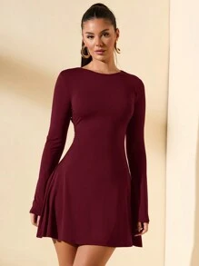 SHEIN BAE Vestido curto feminino justo, manga comprida, gola alta, com bainha franzida, cor café, adequado para camadas, encontros ou deslocamentos no outono e inverno, vestido elegante com saia guarda-chuva, roupa de escritório, roupa de trabalho, roupa íntima de outono - Borgonha - Ver 7