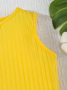 SHEIN 6件套年轻女孩百搭罗纹心形、字母、相机和花卉印花背心+休闲短裤套装，夏季