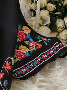 SHEIN Clasi Vestido bohemio de verano de talla grande con estampado retro - Negro - Ver 5