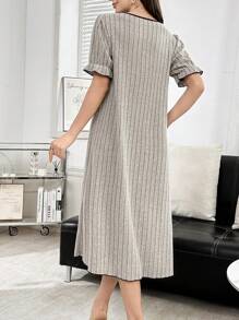 女士方领拼色蝴蝶结前部休闲连衣裙家居服