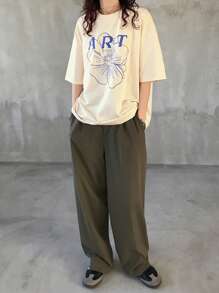 FRIFUL 女士杏色宽松T恤，带有花卉灰色图案，休闲夏季装可爱上衣超大T恤 - 杏色 - 查看 2