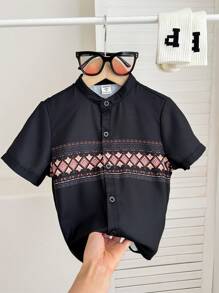 SHEIN 1 件装年轻男孩休闲花卉印花亚麻舒适短袖立领衬衫，适合外出、节日、学校、居家、春夏