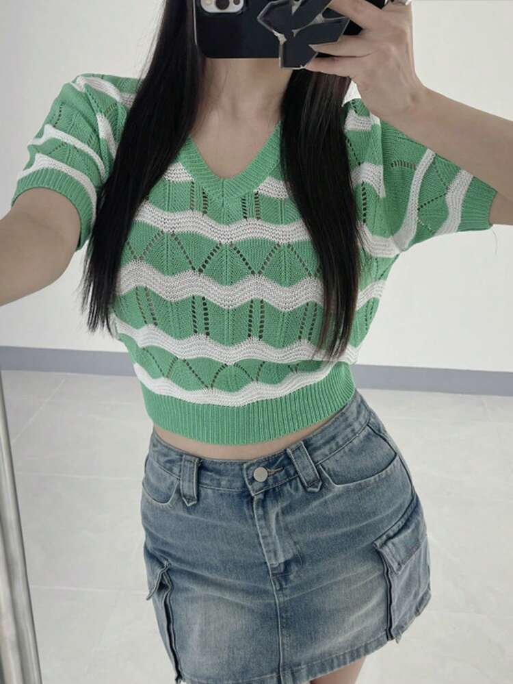 Women V-Neck Contrast Color Block Short Sleeve Knitted Crop Top, Green, Spring/Summer
