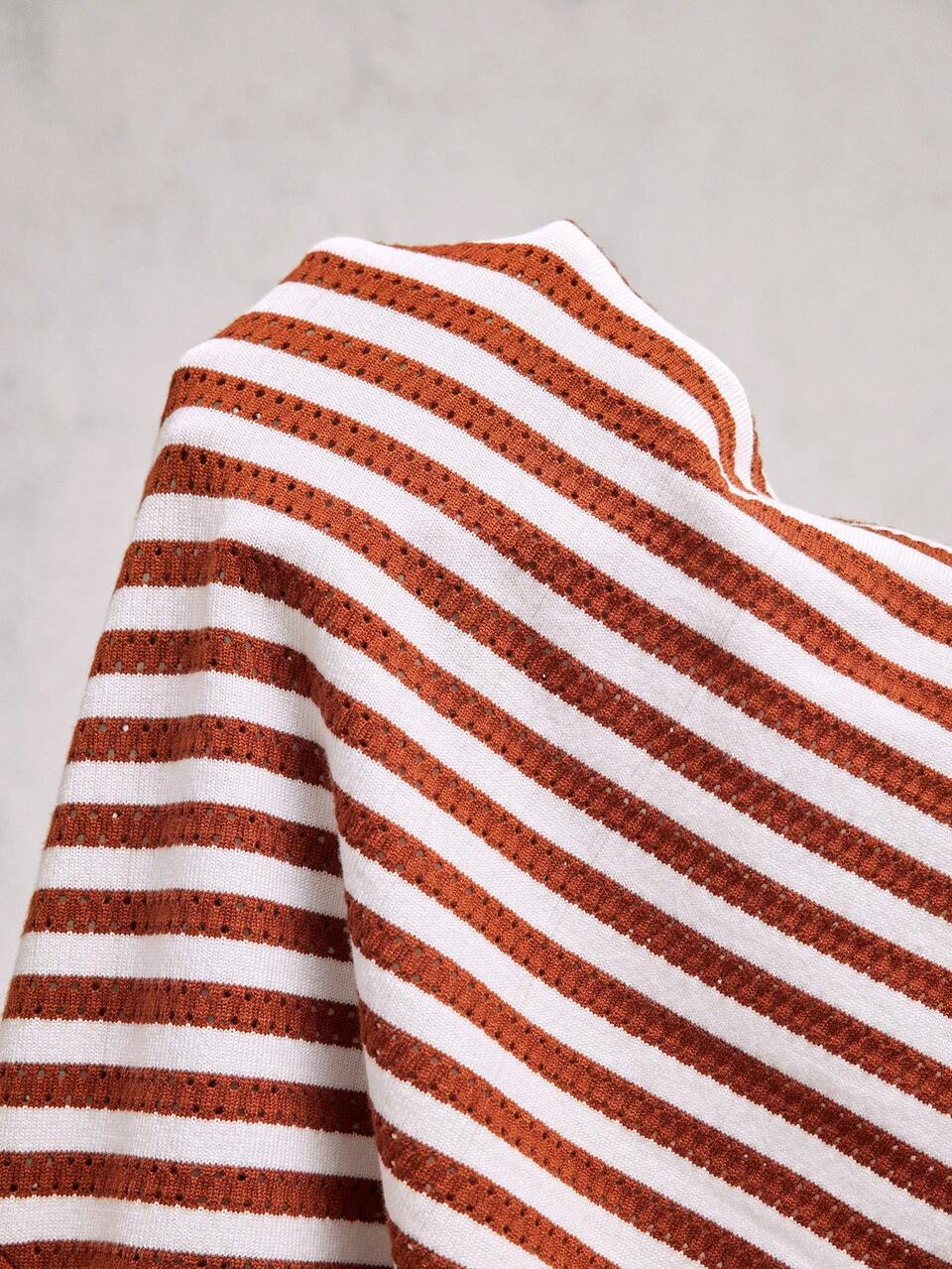 Men's Slim Fit Short Sleeve Casual Knit Top