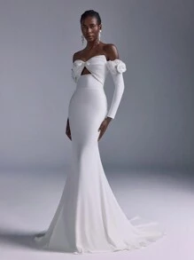 Elitara 优雅简约白色露肩长袖 3D 花卉 V 领超长婚纱，带蝴蝶结装饰，性感镂空美人鱼尾巴 - 白色 - 查看 6