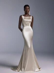 Elitara Elegant And Simple Champagne Color Luxurious Elastic Satin Metal Three-Dimensional Flower Decoration Sailboat Collar Sexy Large Backless Fishtail Dragging The Floor Wedding Guest Dress, Suitable For Dating Single Party Graduation Ceremony Formal Occasion Dinner Dress, Evening Dress,Gown - White - View 4