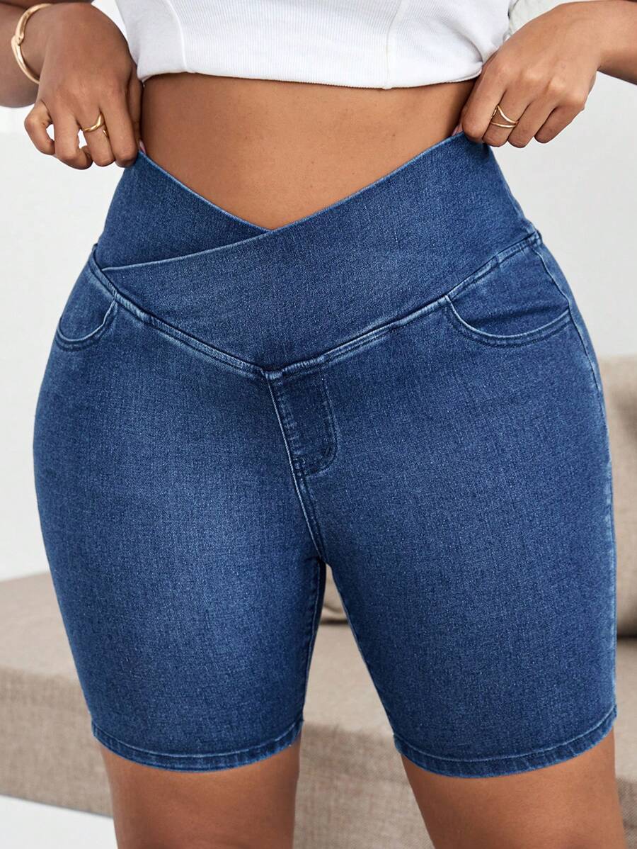 Dripcurv Plus Size Women's Stretch Denim Shorts, Casual Skinny Fit ,Casual Denim Knitted Stretch Short Leggings  ,Super Short Cycling Shorts,Casual Daily Wear ,Yoga Sports  ,High Waist Crossed Design Skinny