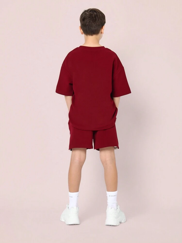 Lässiges, bequemes Set aus T-Shirt und Shorts