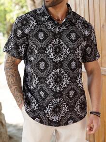Manfinity RSRT Plus Size Men's Floral Print Short Sleeve Casual Shirt - Black - View 1