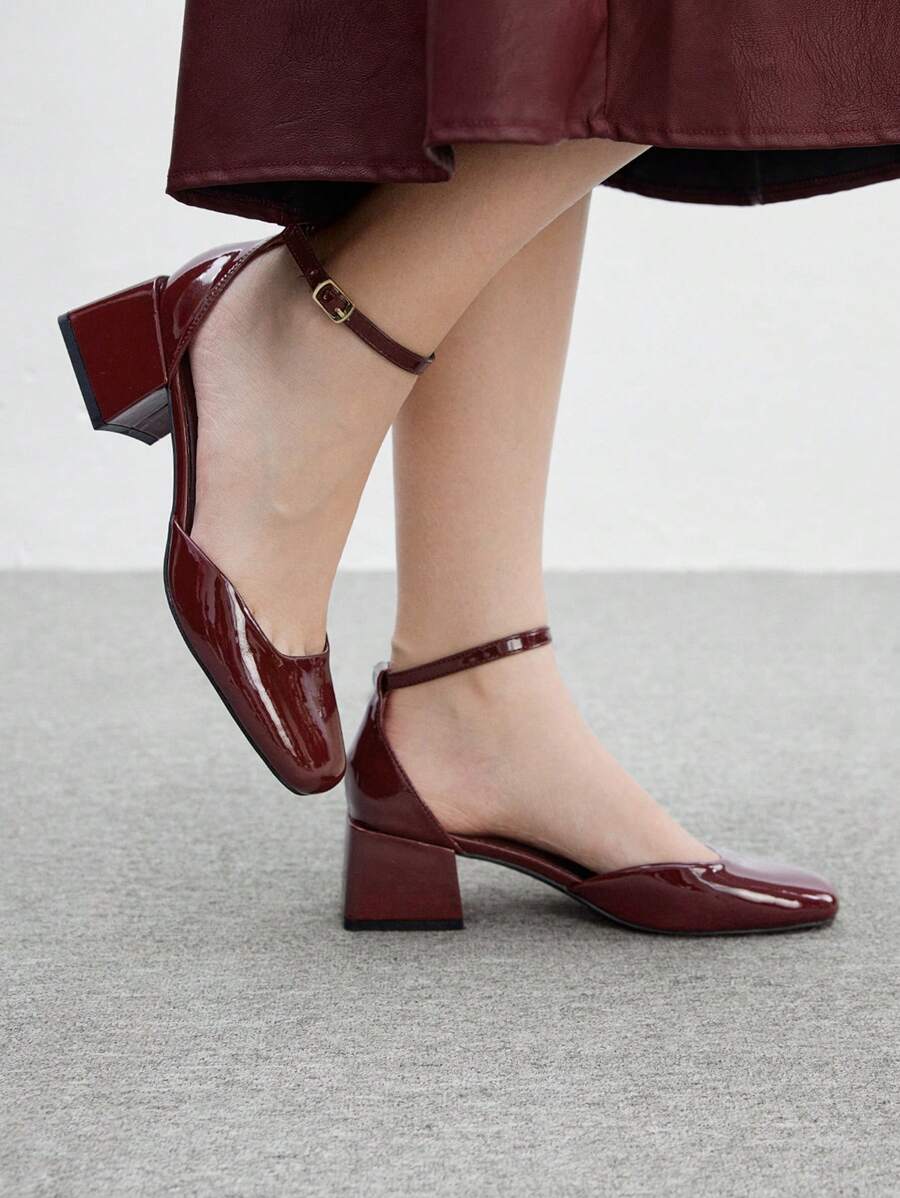 CUCCOO BIZCHIC Giày cao gót Mary Jane bằng da bóng màu đỏ rượu vang có quai ở mắt cá chân, giày cao gót đế vuông, thoải mái và đa năng khi đi làm, hẹn hò, tiệc tùng, ngày lễ, ngày lễ tình nhân - Màu Đỏ Sâu - Xem 1