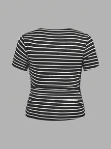 SHEIN LUNE 圆领修身下摆褶皱 T 恤三件套，黑白条纹，黑色纯色夏季女士外出上衣女士，商务休闲女士，夏季，可爱衬衫，办公室度假女士度假女士大码女士春假 - 黑與白 - 查看 8