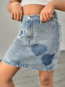 SHEIN Tween Girls Valentine's Day Light Blue Heart Embroidery Fashionable Versatile Washed Denim Bodycon Mini Skirt