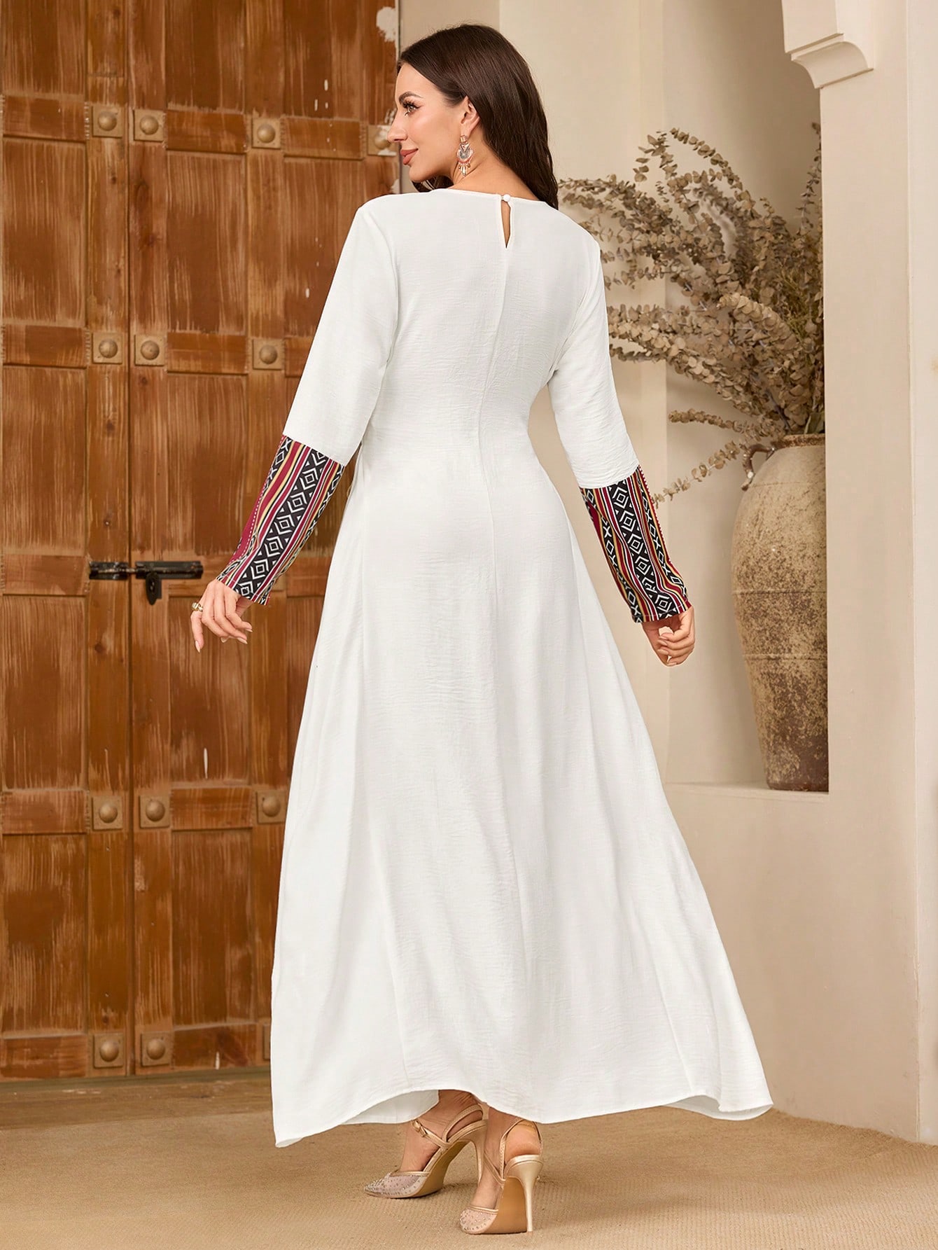 Al Najma فستان المرأة ربيع/صيف بياقة مستديرة مع رب...