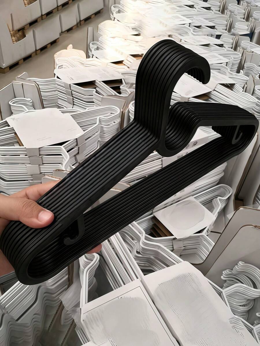 SHEIN 10个40厘米黑色塑料衣架衣柜收纳轻便节省空间晾衣架适用于外套T恤衬衫裙子内衣家居必需品防滑耐用坚固