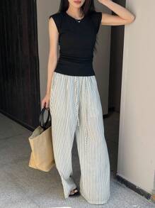DAZY 女士两件套纯色圆领短袖T恤和条纹裤夏季休闲套装，女士短款套装 - 黑色 - 查看 4