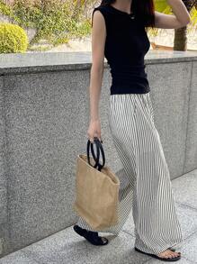DAZY 女士两件套纯色圆领短袖T恤和条纹裤夏季休闲套装，女士短款套装 - 黑色 - 查看 3
