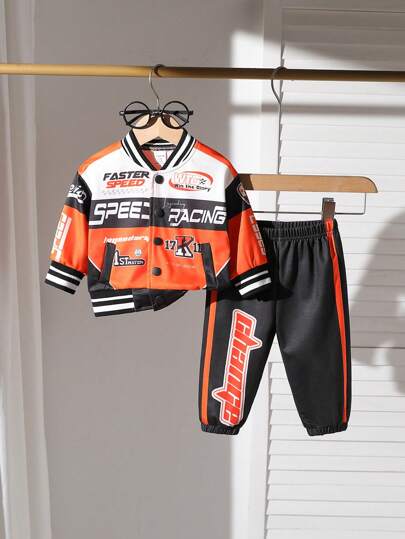 SHEIN 2 件装男婴时尚可爱赛车摩托车字母印花撞色立领夹克和字母印花裤套装，适合所有季节穿着，非常适合外出、派对、日常穿着 - 但又舒适
