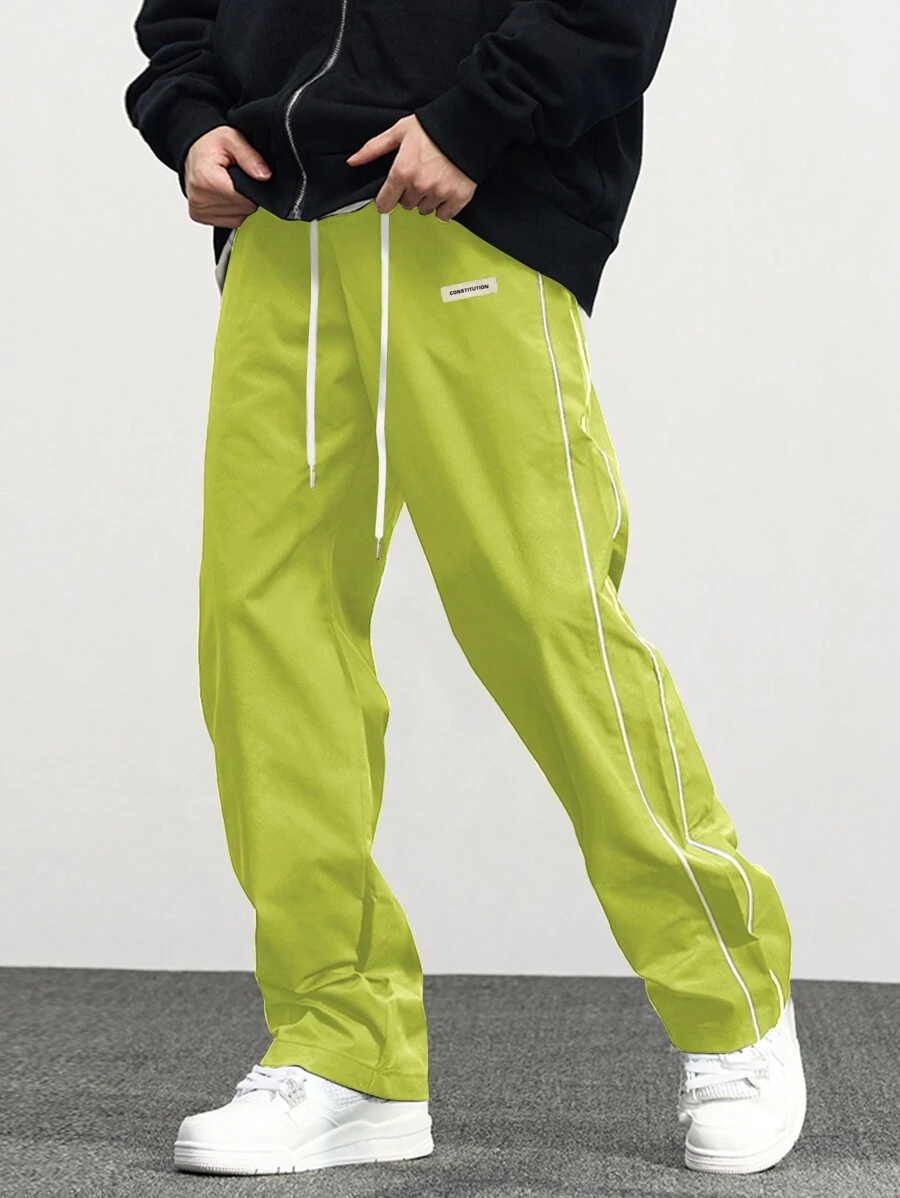 Manfinity Hypemode Loose Men's Letter Patched Detail Contrast Piping Drawstring Waist Pants - Green - View 1