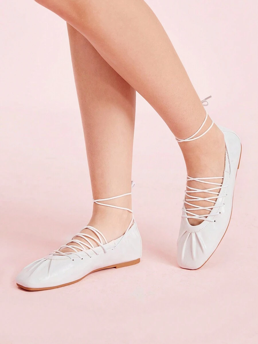 CUCCOO DOLLMOD 时尚细带舒适平底一脚蹬休闲鞋 - 白色 - 查看 1