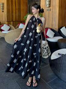 DAZY Vestido maxi de playa con cuello halter, estampado floral bordado y holgado, adecuado para vacaciones y verano. Vestido largo con drapeado, vestido de vacaciones para mujeres, vestido tipo ama de leche
