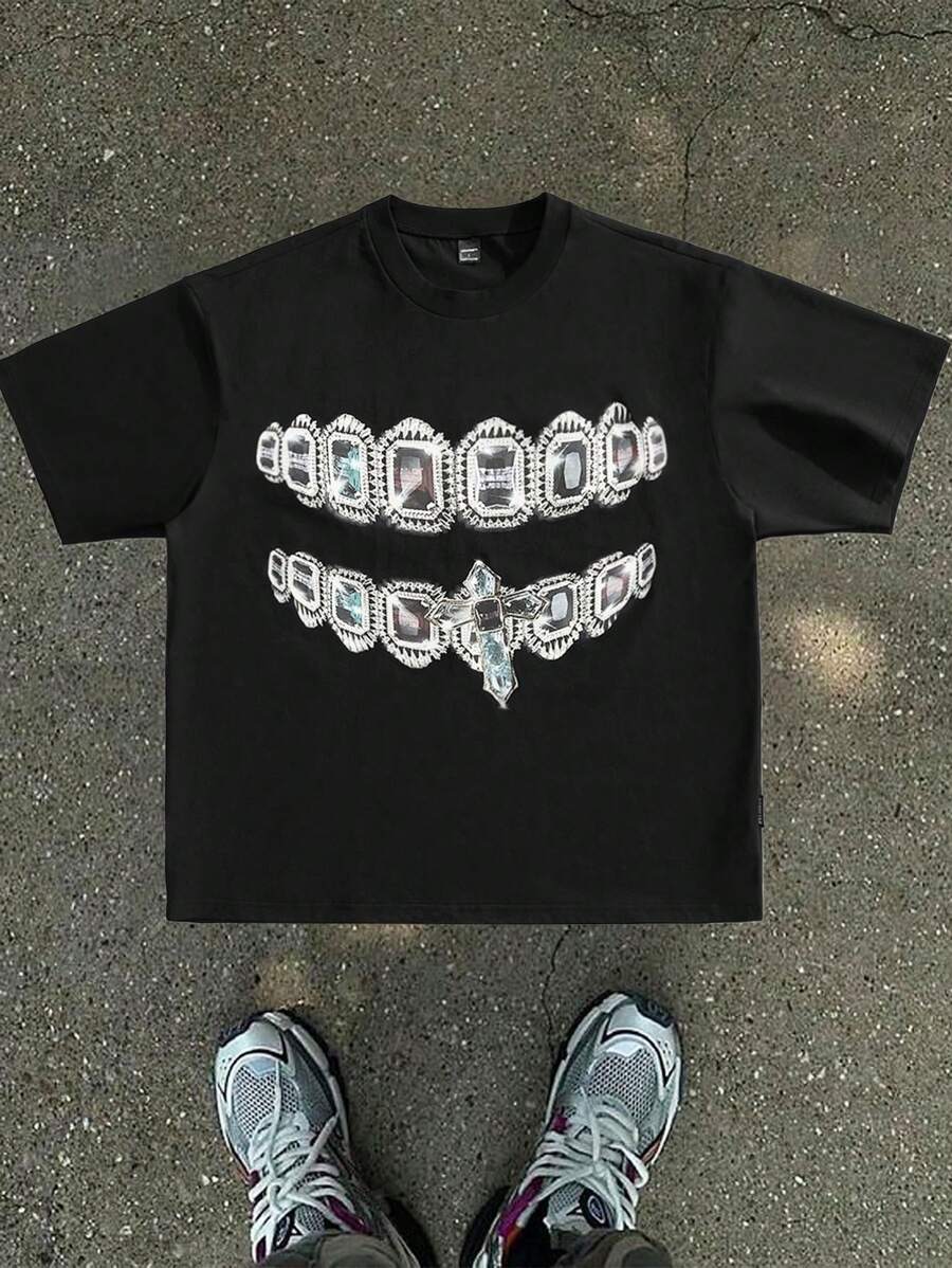 Manfinity VCAY 男式休闲 Grunge 水晶十字印花短袖 T 恤 - 黑色 - 查看 1