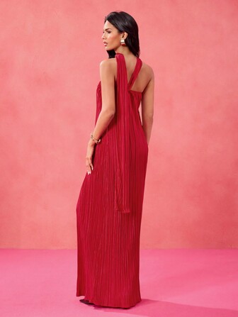 CARMEN 设计师红色褶皱挂脖围巾领不对称领派对长裙适合生日装、节日装、舞会礼服