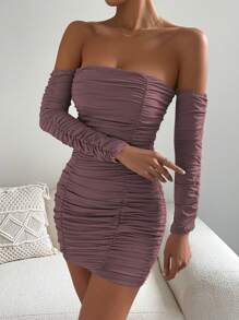Chiquease 露肩褶皱紧身连衣裙 酒红色 女装