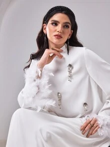Al Najma 女式立领长袖人造毛皮拼接阿拉伯长裙，简约、端庄 - 白色 - 查看 5