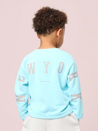 SUMWON Jugendliche Classic Crew Neck Sweatshirt mit Varsity Stil Stadt Muster, lässiger Komfort für Schulsportmannschaft Spirit Alltag Tragen Frühling Herbst