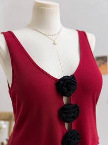 Soleia Blusa de punto negra de talla grande con decoración 3D de rosa roja y diseño hueco en la parte delantera, para el estilo vacacional bohemio en verano