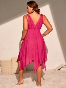 SHEIN Swim Curve Vestido de cobertura sexy para playa y resort de talla grande para verano con un solo tirante, cuello en V, cintura ceñida y decoración de concha en unicolor
