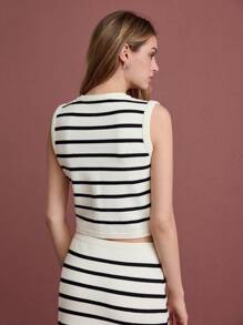 MOTF PREMIUM STRIPED BUTTON FRONT SWEATER VEST - Black and White - View 5