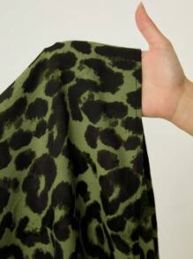 SHEIN EZwear Falda con estampado de leopardo y cintura elástica para mujer talla grande