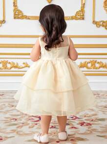 SHEIN Leap Crew Váy chữ A cổ bèo nhún đính hoa thanh lịch cho bé gái - Màu be - Xem 2