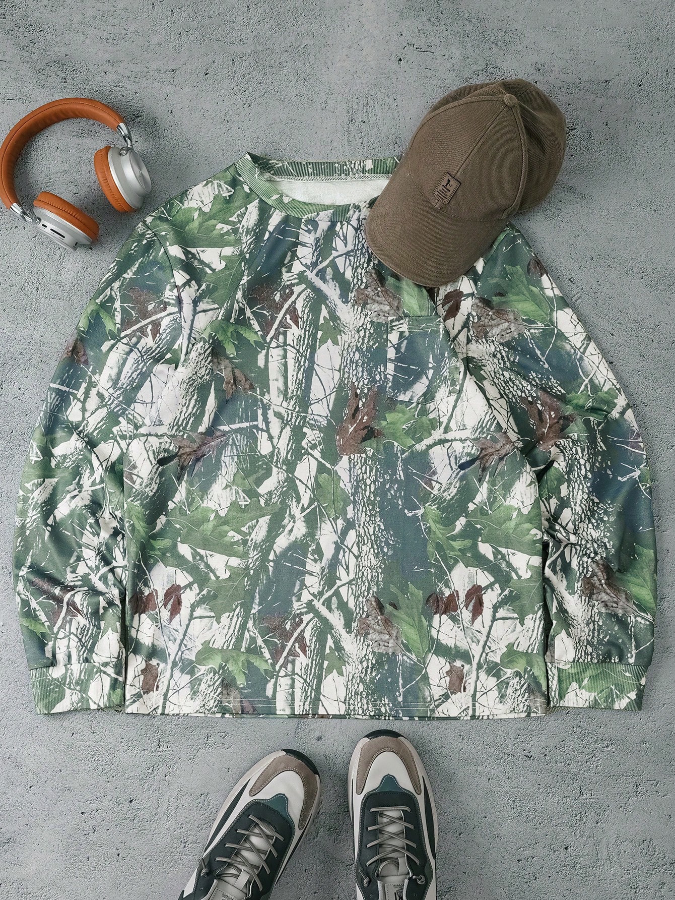 Men's Leaf Camouflage Crew Neck Sweatshirt, Casual Outdoor Sports